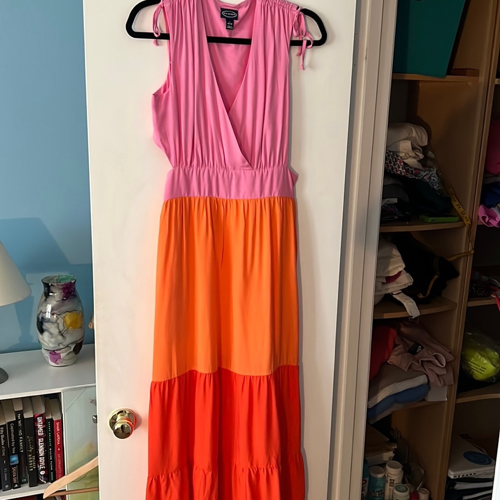 Scoop cut out block maxi